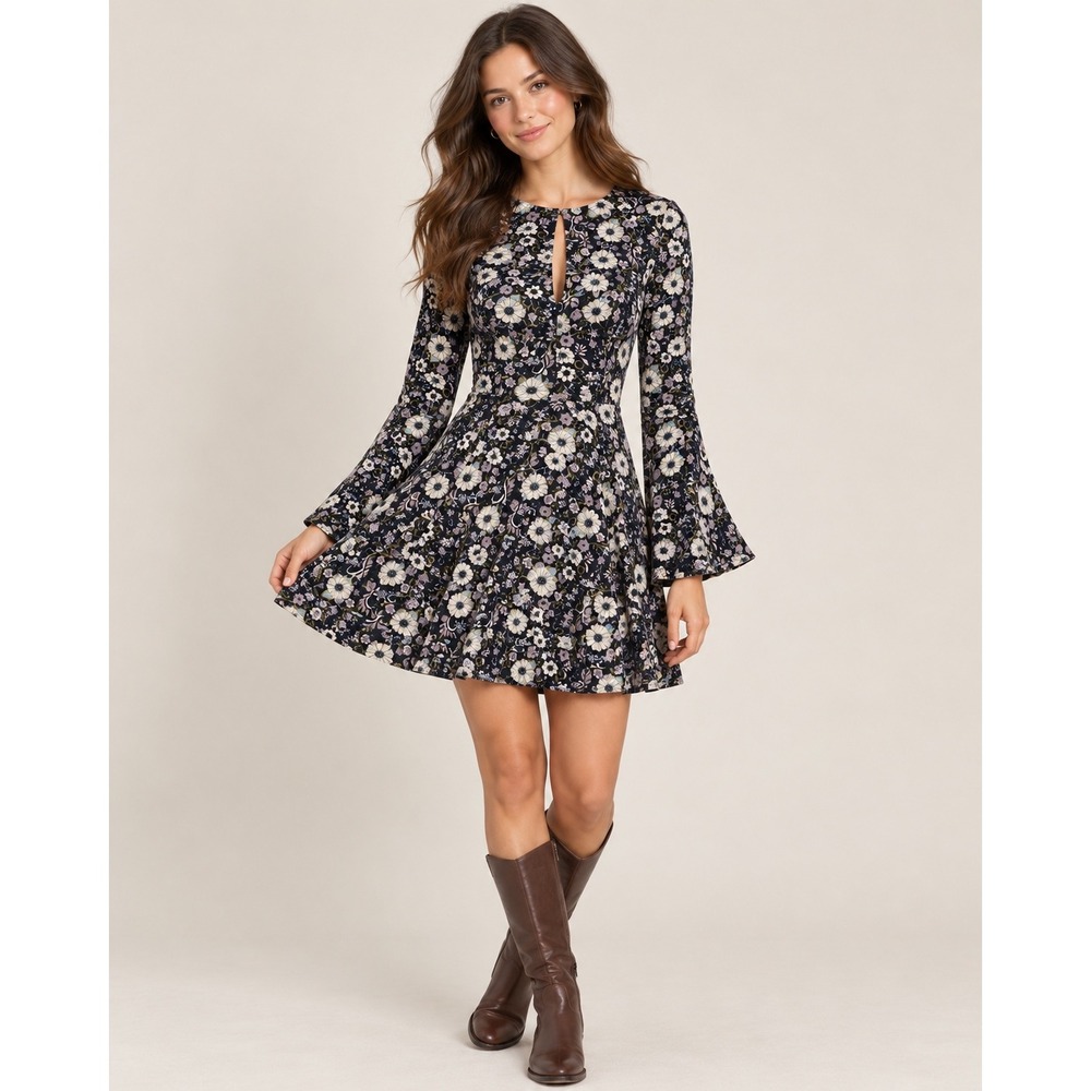 American Eagle Floral Bell Sleeve Boho Cottagecore Fit & Flare Dress
